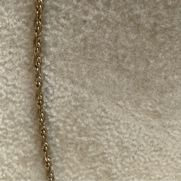 Vintage Avon Copper Pendant Necklace Dainty - Picture 2 of 7